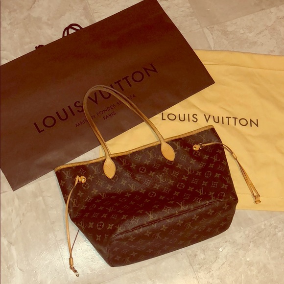 Louis Vuitton Handbags - Authentic Louis Vuitton Neverfull MM